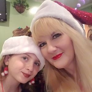 Meet your Posher, Crys